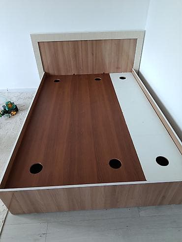 sofa bed: Кровать с высоким изголовьем и подъемным коробом для хранения - — 3