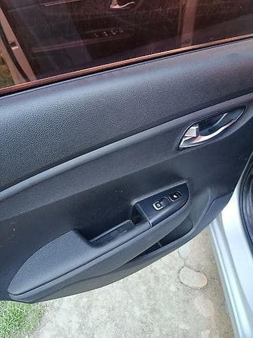 киа рио 2012: Kia Rio: 2018 г., 1.6 л, Автомат, Бензин, Седан — 9