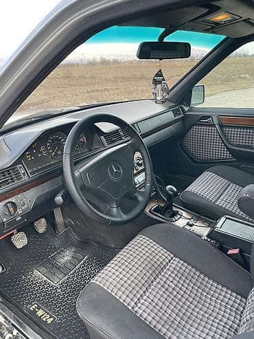 бапер мерс 124: Mercedes-Benz W124: 1994 г., Механика, Газ, Седан — 5