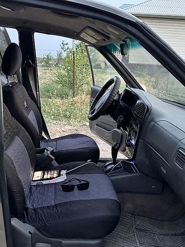 sprinter 4 4: Kia Sportage: 2000 г., 2 л, Автомат, Бензин, Универсал — 4