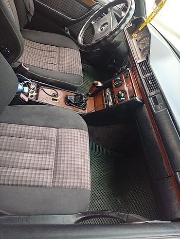 Унаа: Mercedes-Benz W124: 1990 г., 2.3 л, Кол менен иштөөчү, Бензин, Седан — 10