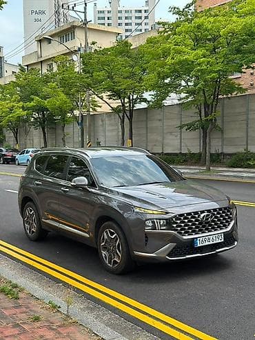 byd e7: Hyundai Santa Fe: 2021 г., 1.6 л, Автомат, Гибрид, Кроссовер — 1