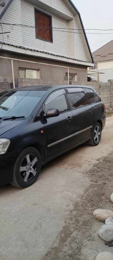 Toyota Ipsum: 2003 г., 2.4 л, Автомат, Газ, Минивэн at lalafo.kg Toyota Ipsum: 2003 г., 2.4 л, Автомат, Газ, Минивэн