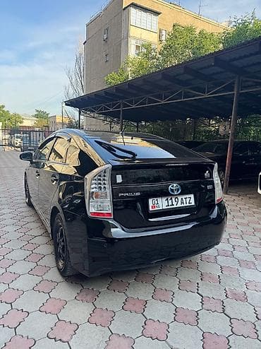 zeekr 9x цена в бишкеке: Toyota Prius: 2011 г., 1.8 л, Вариатор, Гибрид, Хэтчбэк — 4