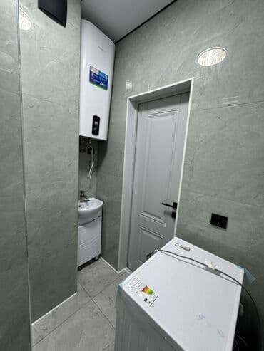 срочно связи переездом: Продается новая двухкомнатная квартира в золотом квадрате города — 15