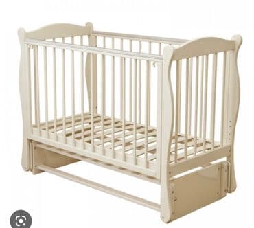 детскую кровать из дерева: Детская кровать, манеж, с маятником, состояние новой. Матрас — 1