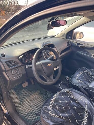 авто с последующим выкупом нексия: Chevrolet Spark: 2017 г., 1 л, Автомат, Бензиновая, Хэтчбэк — 4