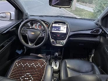 Продажа авто: Chevrolet Spark: 2017 г., 1 л, Автомат, Бензин, Хэтчбэк — 4