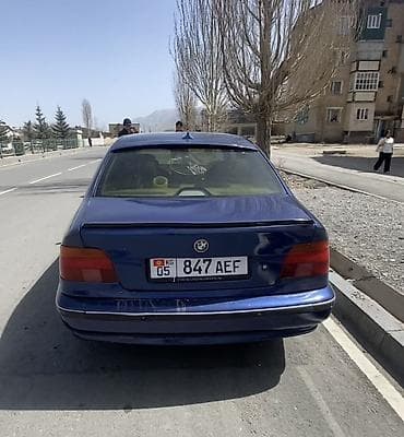 lexus es 2013: BMW 5 series: 1998 г., Автомат, Бензин, Седан — 2