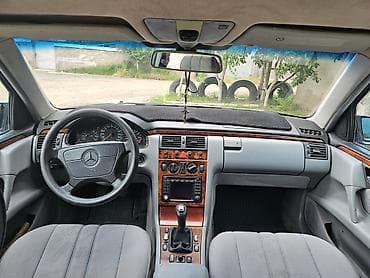 byd e9: Mercedes-Benz E-Class: 1999 г., 2 л, Механика, Бензин, Седан — 5
