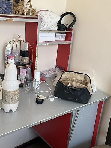 usb микроскоп: Компьютерный стол, С полками — 3