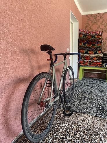 улуу тоо: Фикс-велосипед / single speed в минималистично и городском стиле — 1