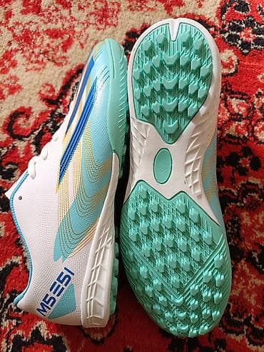 бутсы как у меси цвет зелёный: Мужские кроссовки, 41, 41.5, 42, Adidas, Новый, цвет - Зеленый — 2