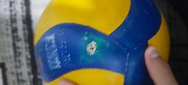 мяч бу: Продаю мячи.1 мяч лч 24 в отличном состоянии играл несколько раз цена — 5