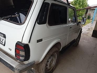 Унаа сатуу: ВАЗ (ЛАДА) 2121 (4x4): 1996 г., 1.7 л, Кол менен иштөөчү, Бензин, Жол тандабас — 10