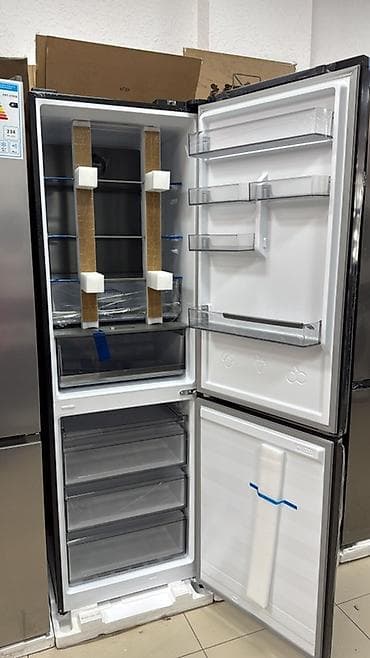 Техника и электроника: Холодильники с нижней морозильной камерой (разные модели и цвета) — 3