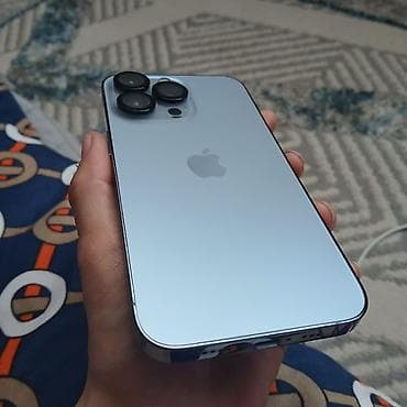 ноутбуки apple цена в бишкеке: IPhone 13 Pro, 256 ГБ, Sierra Blue, Чехол — 4
