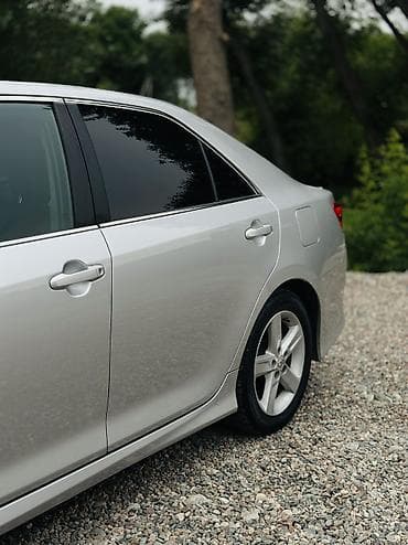 2 8: Toyota Camry: 2012 г., 2.5 л, Автомат, Бензин, Седан — 6