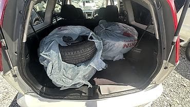 suzuki splash: Honda Stream: 2002 г., 2 л, Автомат, Бензин, Минивэн — 6