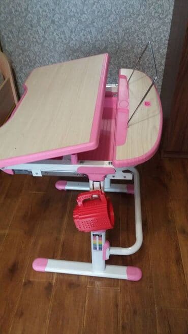 рабочий стол: Комплект парты и стула, Б/у, Самовывоз — 3