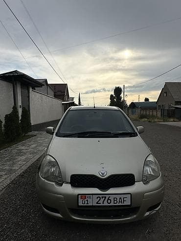 byd e7: Toyota Yaris: 2002 г., Автомат, Бензин, Хэтчбэк — 6