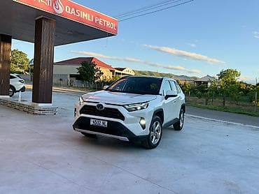 Toyota RAV4: 2021 г., 2.5 л, Автомат, Гибрид, Кроссовер