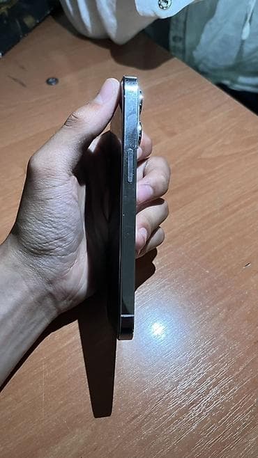 ipxone 12: IPhone 13 Pro, Б/у, 256 ГБ, Белый, 75 % — 3