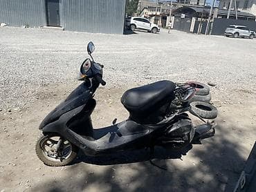 sk8 scooter: Скутер 50 см³, компактный городской класс. - Тип двигателя — 1