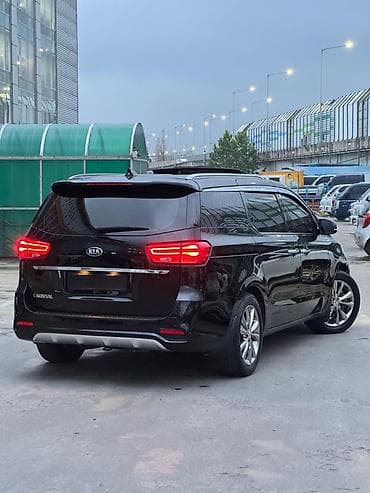 Kia Carnival: 2020 г., Минивэн