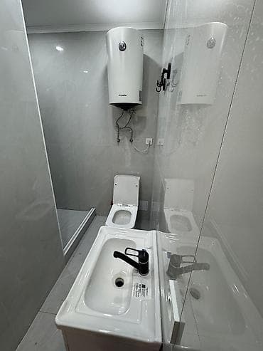 офисы в бишкеке: Аренда офисов, 44 м², В жилом комплексе, 1 линия, С отдельным входом, С отдельным сан узлом — 10