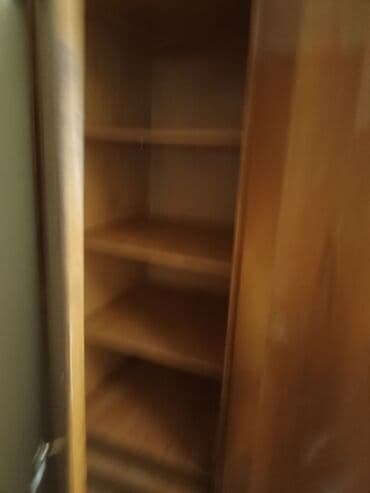 шкаф румыния: Шифоньер из орехового дерева, производство Болгария, в хорошем — 3