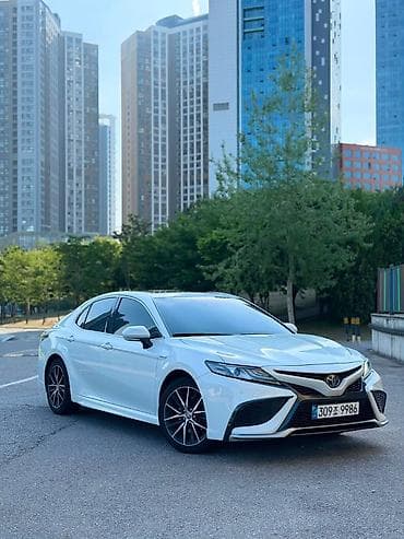 spark 2012: Toyota Camry: 2021 г., 2.5 л, Автомат, Гибрид, Седан — 4