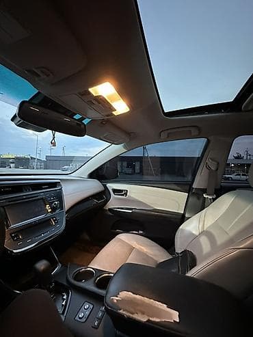 Продажа авто: Toyota Avalon: 2017 г., Гибрид, Седан — 8