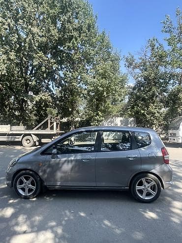 Honda Jazz: 2005 г., 1.3 л, Механика, Бензин, Хэтчбэк — 7