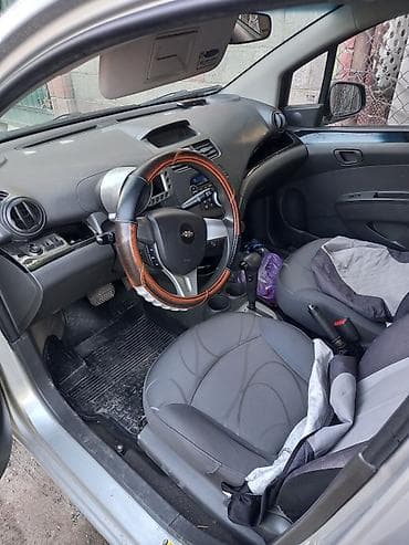 спарк 2011: Chevrolet Spark: 2011 г., 1 л, Автомат, Бензин, Хэтчбэк — 5