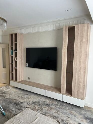 эшик дом: Буйрутма эмеректер, Уктоочу бөлмө, Ашкана гарнитурасы, Үстөл, Шкаф — 12