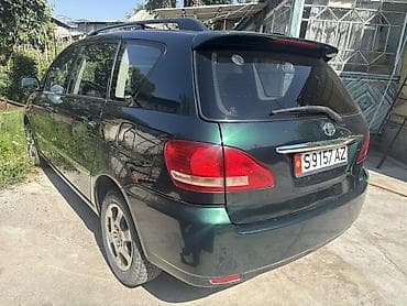 corolla 2016: Toyota Avensis Verso: 2001 г., 2 л, Механика, Бензин, Минивэн — 5
