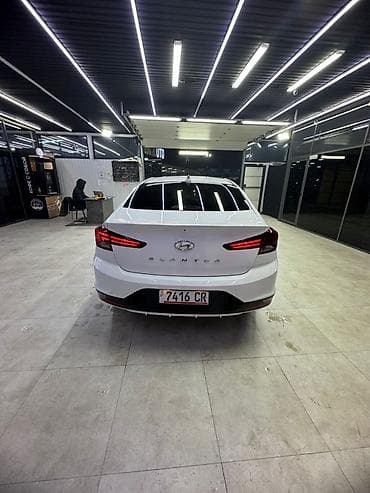 daewoo centra: Hyundai Elantra: 2019 г., 2 л, Автомат, Бензин, Седан — 7