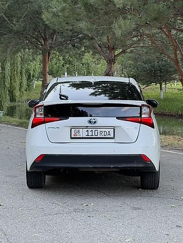 e2 byd: Toyota Prius: 2019 г., 1.8 л, Автомат, Гибрид, Хэтчбэк — 7