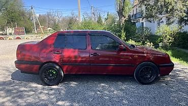 1 uz fe: Volkswagen Vento: 1994 г., 1.8 л, Ручные, Бензин, Седан — 1