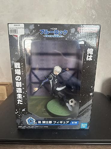 Есть от фигурки коробка.Аниме-фигурка футболиста из Blue Lock — at lalafo.kg Есть от фигурки коробка.Аниме-фигурка футболиста из Blue Lock —