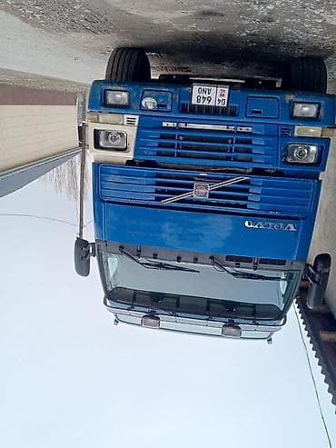 бутка гигант: Тягач, Volvo — 1