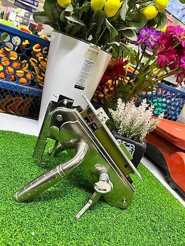 Накладной дверной замок с ручками и комплектом ключей - Тип