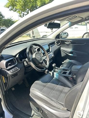 кыргызстан автомобили: Kia Sorento: 2016 г., 2 л, Дизель, Кроссовер — 9