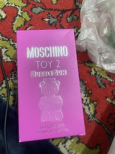 Женская одежда: На 8 марта оригинал духи — 1