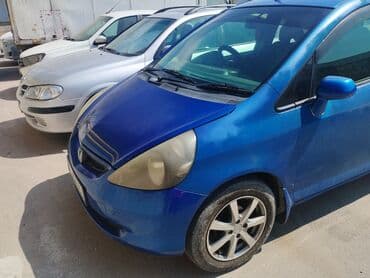 corolla runx: Honda Fit: 2004 г., 1.3 л, Вариатор, Бензин, Хэтчбэк — 2