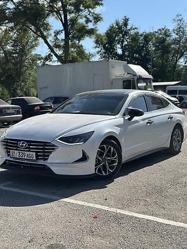 Hyundai Sonata: 2019 г., 2 л, Автомат, Бензин, Седан — 8