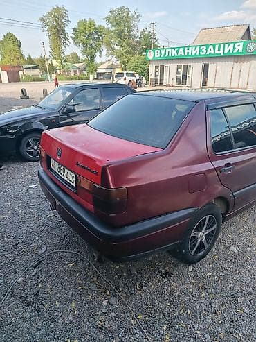 атбашы авто: Volkswagen Vento: 1993 г., 1.8 л, Кол менен иштөөчү, Газ, Седан — 3