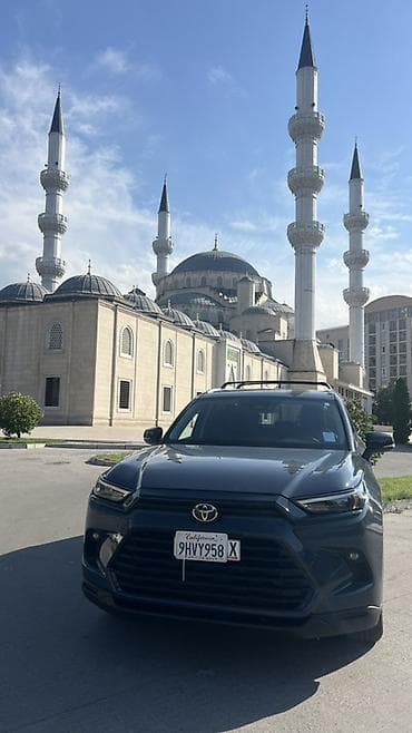зеркало highlander: Toyota Grand Highlander: 2024 г., 2.4 л, Типтроник, Бензин, Кроссовер — 1