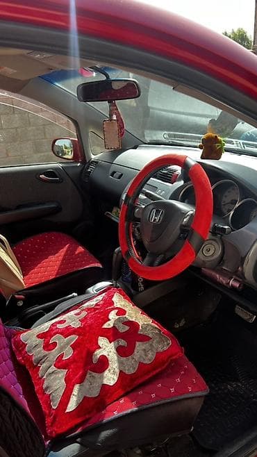китайские мини электромобили: Honda Fit: 2004 г., 1.5 л, Вариатор, Бензин, Хэтчбэк — 5